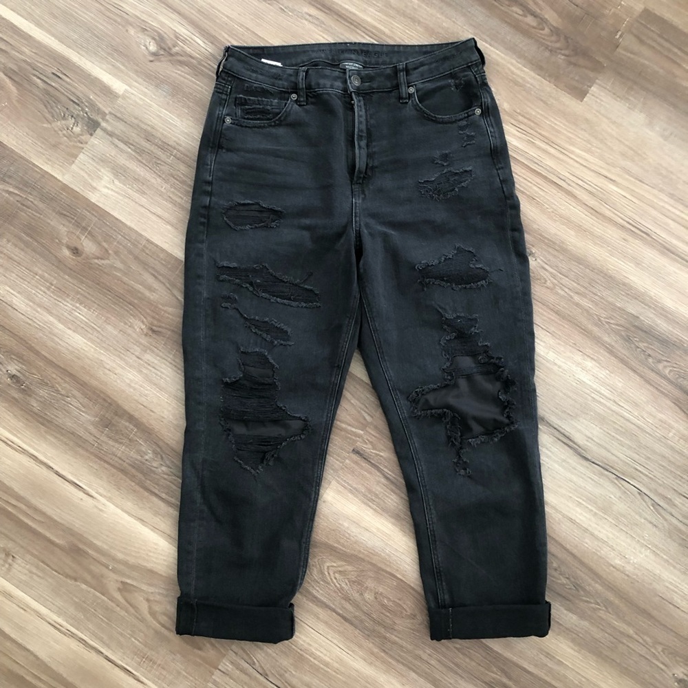 American Eagle Faded black Comfort stretch waistband mom jeans size 10